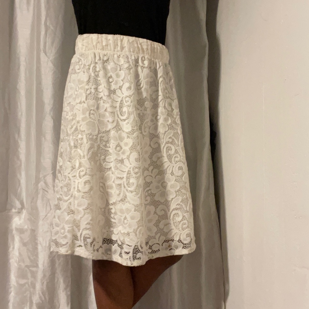 Cream/White skirt